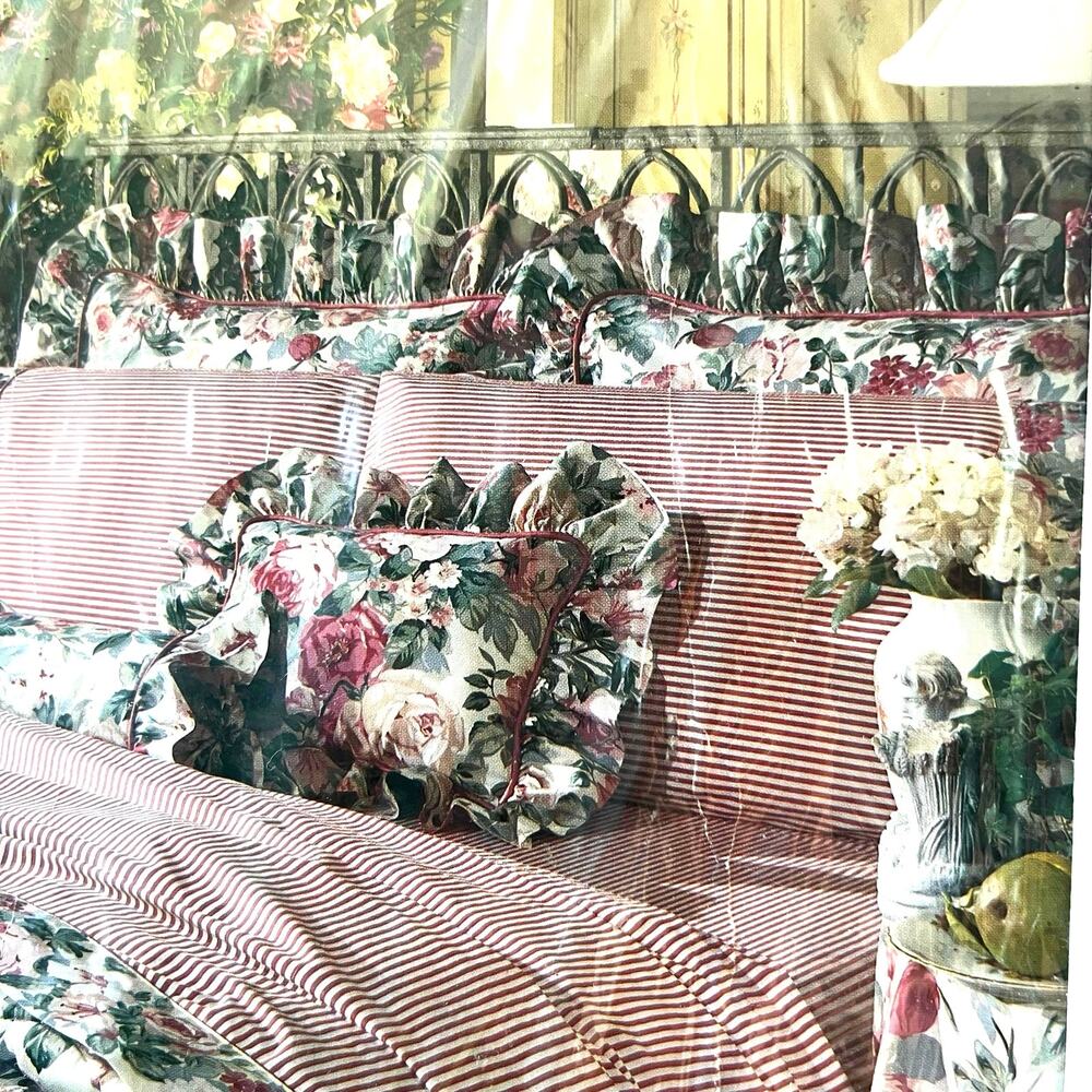 Croscill Arbor Rose vintage floral striped pair of pillow cases
